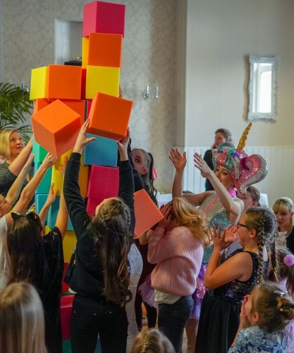 Schaumstoff Party
